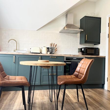 Modern Central One Bedroom Apartment In Penzance Eksteriør billede