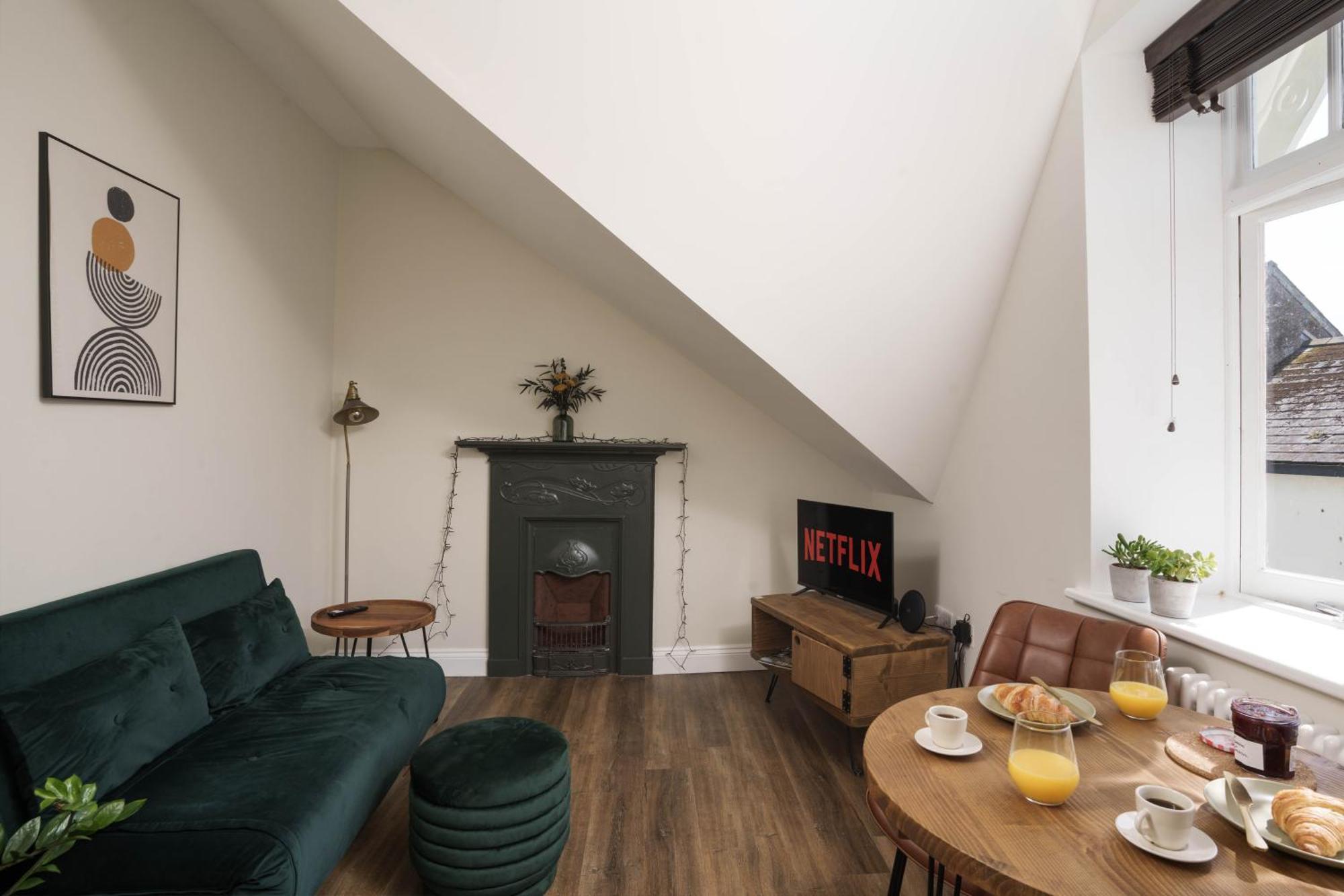 Modern Central One Bedroom Apartment In Penzance Eksteriør billede